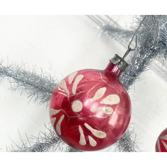 Vintage Hand-Painted Glass Ball Ornament Red Blue Pink Set of 3 - Picture 3 of 8